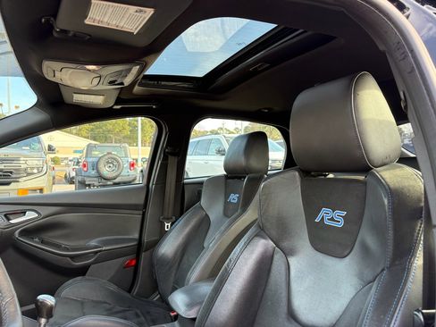 Used 2017 Ford Focus RS image 14