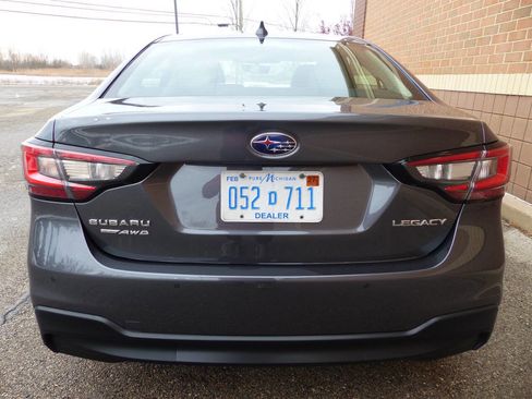 Used 2024 Subaru Legacy Limited image 7