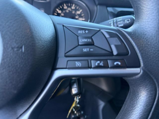 Used 2017 Nissan Rogue S w/ S Appearance Package AWD/4WD image 32