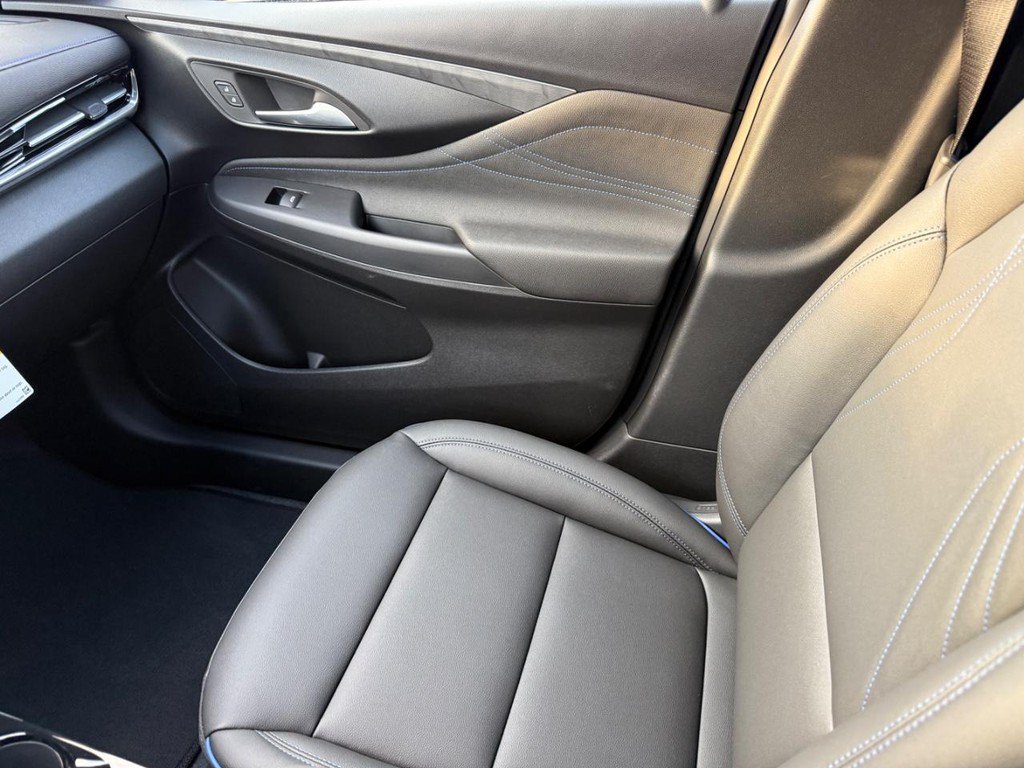 New 2026 Buick Envista Sport Touring w/ Convenience I Package FWD image 14