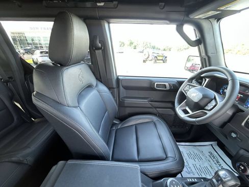 New 2026 Ford Bronco Badlands AWD/4WD image 10