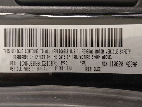 Used 2020 Jeep Grand Cherokee Limited w/ Luxury Group II image 33