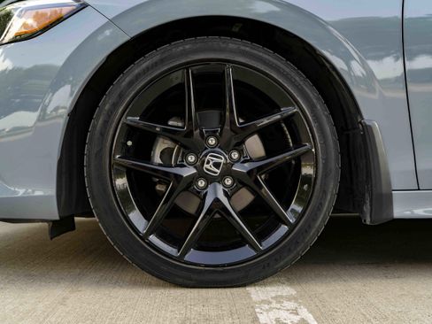 Used 2023 Honda Civic Sport image 14