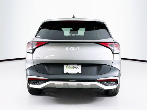 Used 2025 Kia Sportage LX image 7