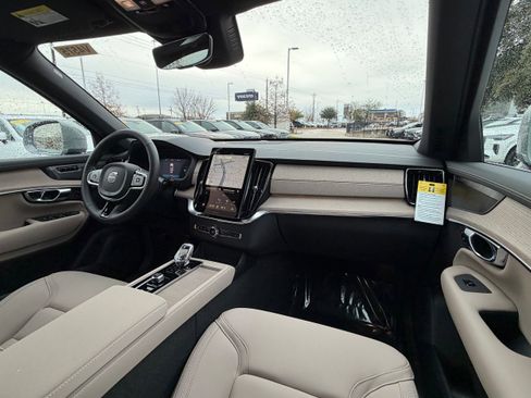 New 2026 Volvo XC90 T8 Plus image 11