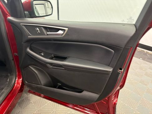 Used 2018 Ford Edge SEL w/ Equipment Group 201A FWD image 15