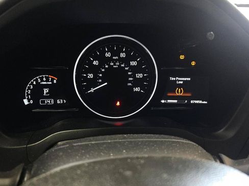 Used 2022 Honda HR-V EX image 11