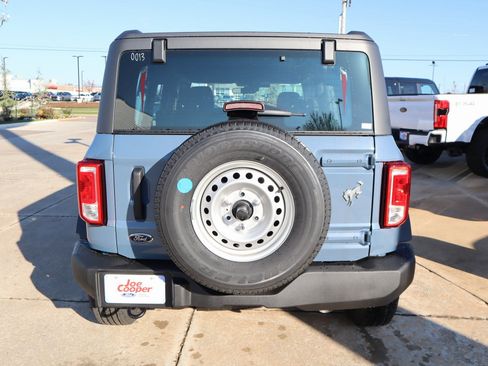 New 2025 Ford Bronco 4-Door AWD/4WD image 21
