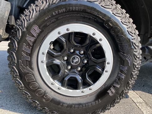 Used 2023 Ford Bronco Badlands AWD/4WD image 40