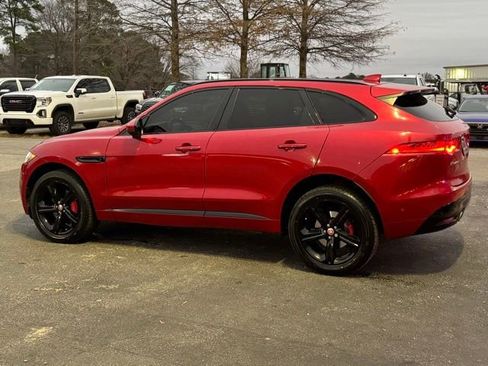 Used 2019 Jaguar F-PACE S image 5