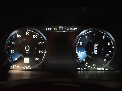 Used 2017 Volvo S90 T6 Momentum w/ Vision Package image 21