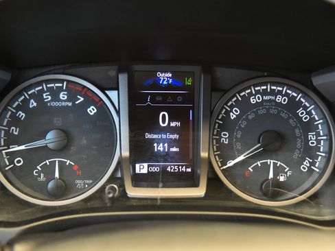 Used 2023 Toyota Tacoma TRD Off-Road w/ Black Out Package (TMS) AWD/4WD image 28
