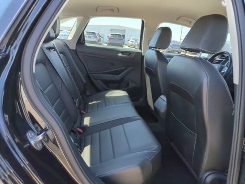 Used 2024 Volkswagen Jetta SE image 19