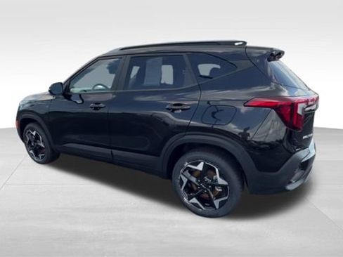 Used 2025 Kia Seltos S AWD/4WD image 4