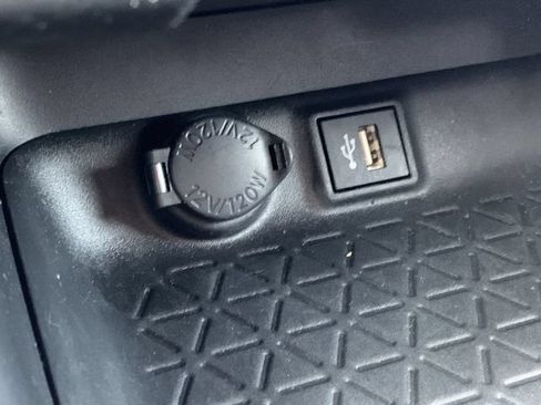 Certified 2025 Toyota RAV4 LE AWD/4WD image 27