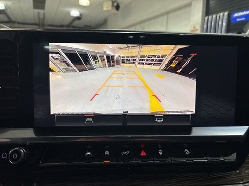 Used 2023 GMC Sierra 1500 Elevation w/ X31 Off-Road Package image 26