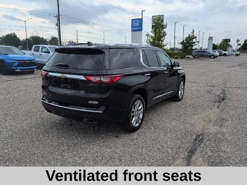 Used 2021 Chevrolet Traverse High Country AWD/4WD image 18