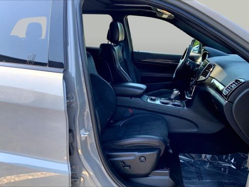 Used 2021 Jeep Grand Cherokee Trailhawk AWD/4WD image 9