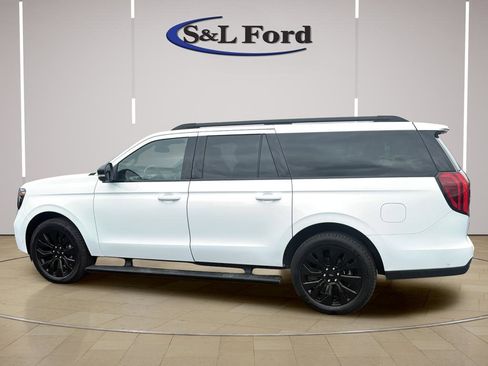Used 2025 Ford Expedition Max Platinum w/ Stealth Appearance Package AWD/4WD image 4