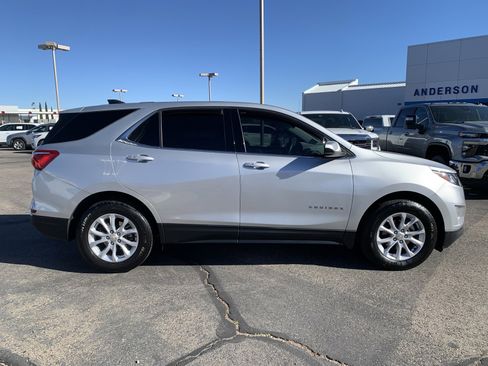 Used 2018 Chevrolet Equinox LT image 4