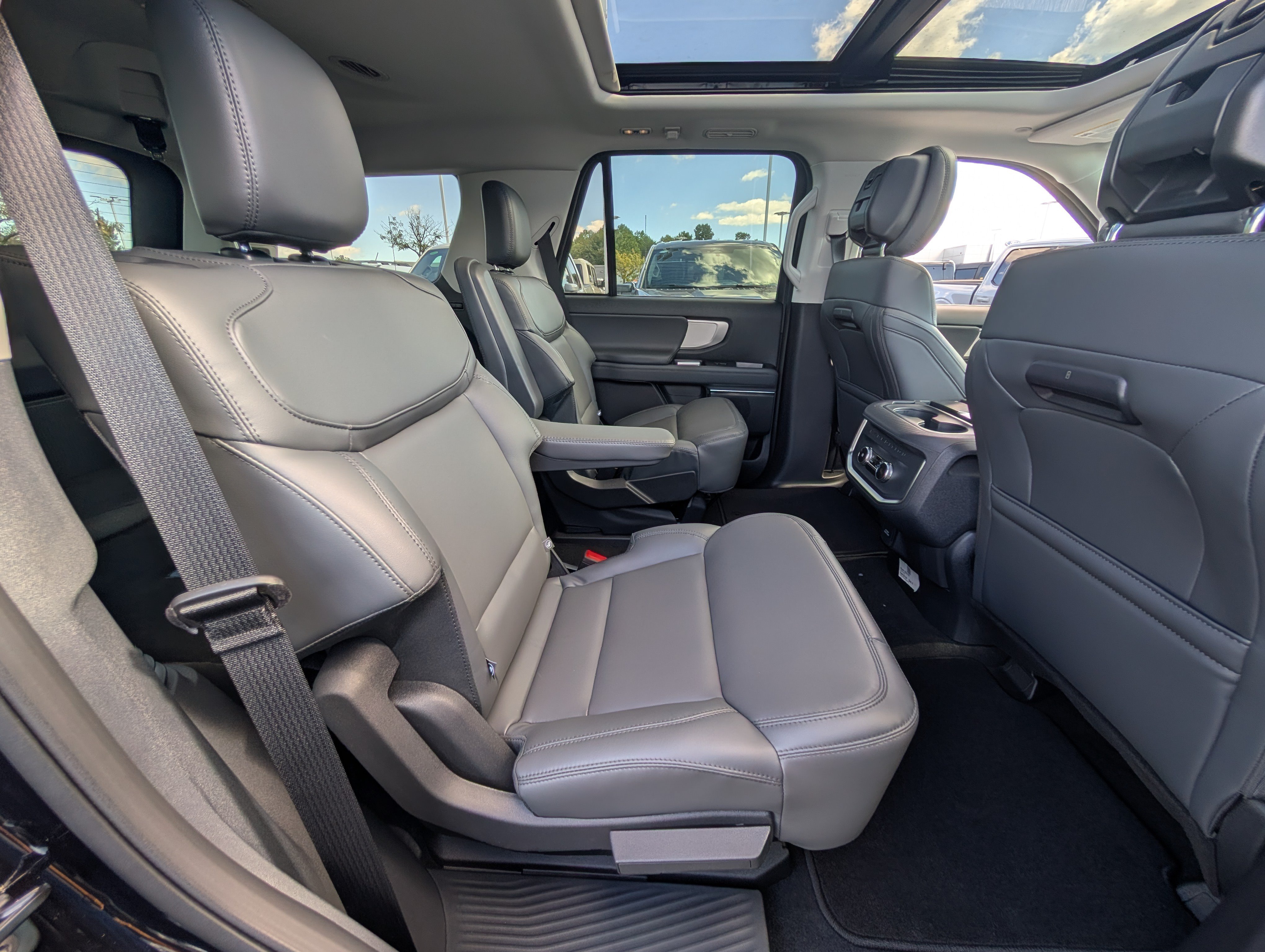 New 2027 Ford Expedition Active AWD/4WD image 7