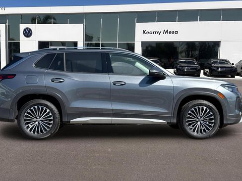 New 2025 Volkswagen Tiguan S image 3