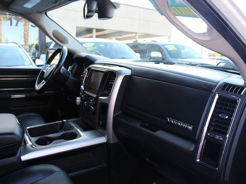 Used 2017 RAM 1500 Laramie w/ Convenience Group AWD/4WD image 22
