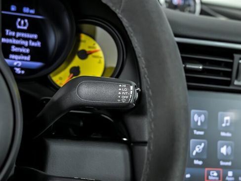 Used 2018 Porsche 911 Carrera T RWD image 23