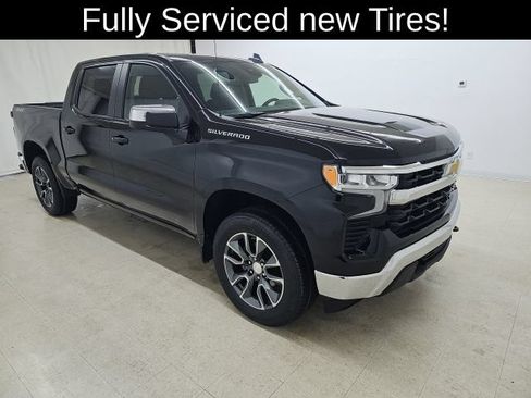 Used 2023 Chevrolet Silverado 1500 LT AWD/4WD image 13