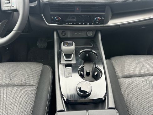 New 2026 Nissan Rogue SV w/ Cold Weather Package AWD/4WD image 25