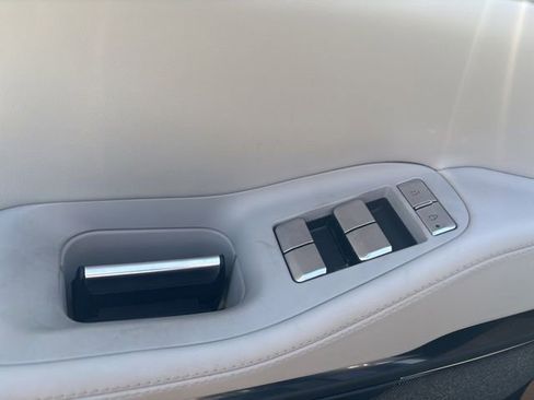 New 2026 Lincoln Navigator L Reserve AWD/4WD image 18