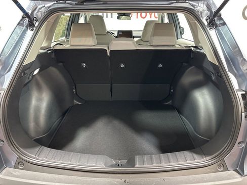 Used 2026 Toyota Corolla Cross L image 18