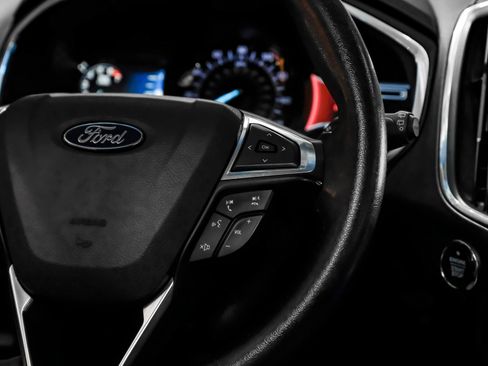 Used 2017 Ford Edge Titanium w/ Equipment Group 301A FWD image 24