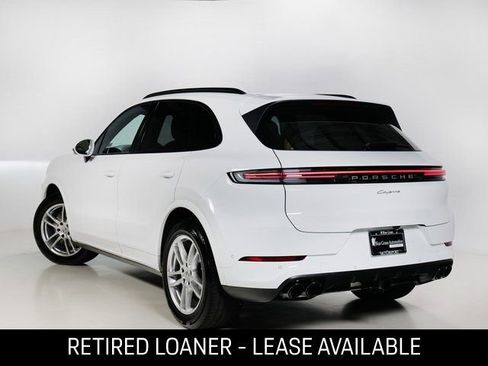 Certified 2025 Porsche Cayenne image 3
