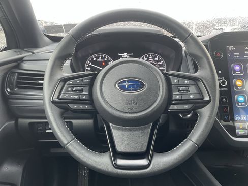 Used 2025 Subaru Forester Premium image 17