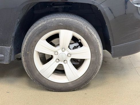 Used 2014 Jeep Compass Sport w/ Power Value Group AWD/4WD image 4