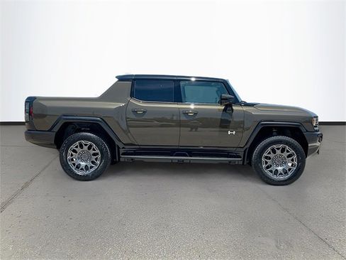 New 2025 GMC Hummer EV 3X image 3