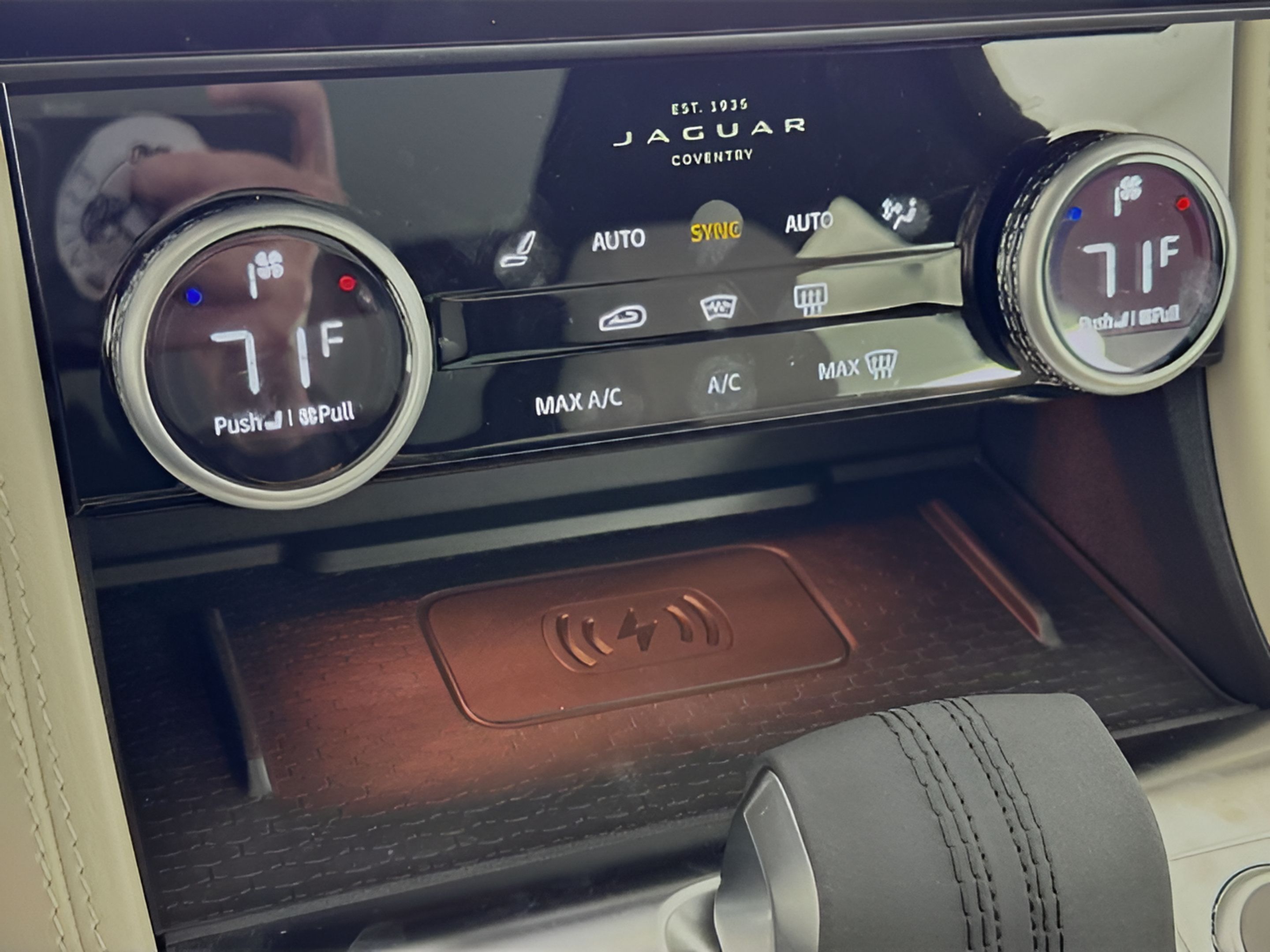 Used 2025 Jaguar F-PACE R-Dynamic S AWD/4WD image 18