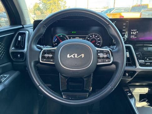 Used 2023 Kia Sorento EX image 15