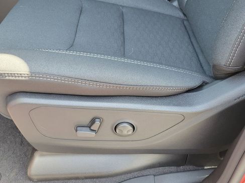 New 2026 RAM 1500 4x4 Crew Cab image 16