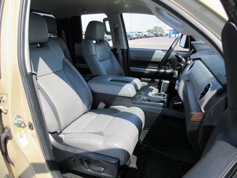 Used 2019 Toyota Tundra Limited AWD/4WD image 23