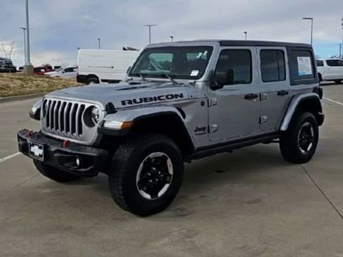 Used 2018 Jeep Wrangler Unlimited Rubicon w/ Dual Top Group AWD/4WD image 4