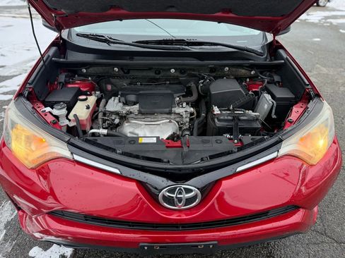 Used 2016 Toyota RAV4 LE image 5