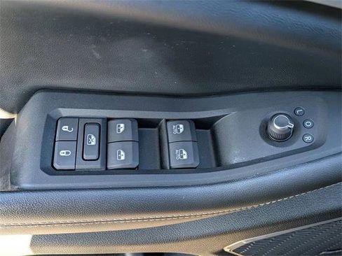 Certified 2022 Jeep Grand Cherokee L Limited image 13