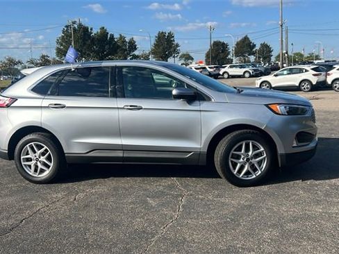 Certified 2023 Ford Edge SEL w/ Convenience Package image 3