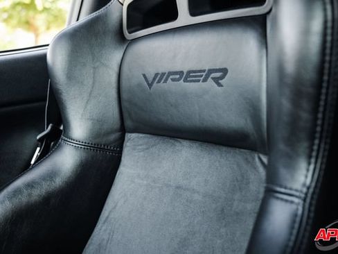 Used 2010 Dodge Viper ACR RWD image 28