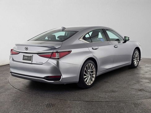Certified 2023 Lexus ES 300h w/ Accessory Package (Z2) FWD image 3