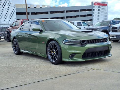 Used 2022 Dodge Charger Scat Pack RWD image 2