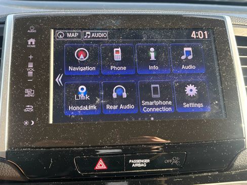 Used 2018 Honda Pilot Touring image 27