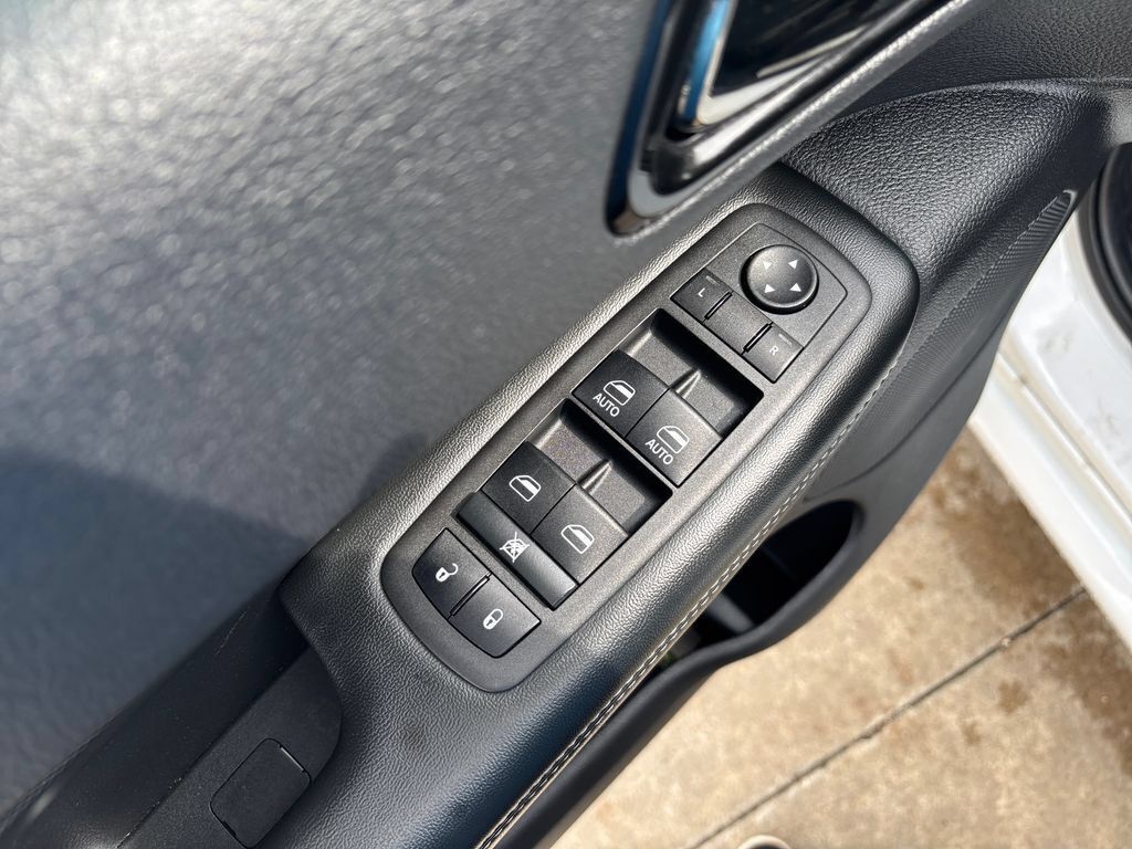 Used 2022 Dodge Durango GT AWD/4WD image 13